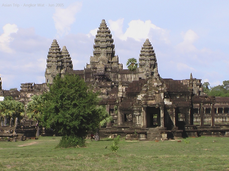 050530_Angkor_Wat_288.jpg