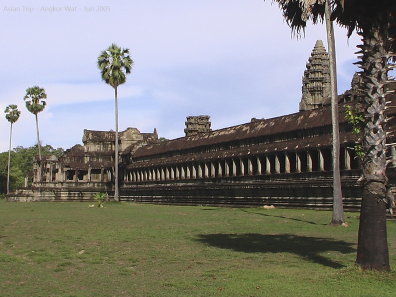 050530_Angkor_Wat_304.jpg