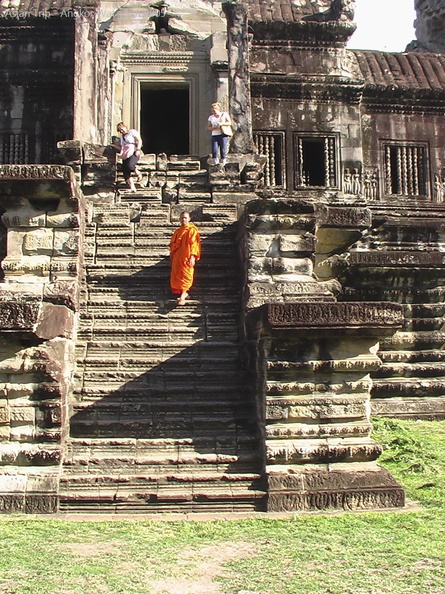 050530_Angkor_Wat_315.jpg