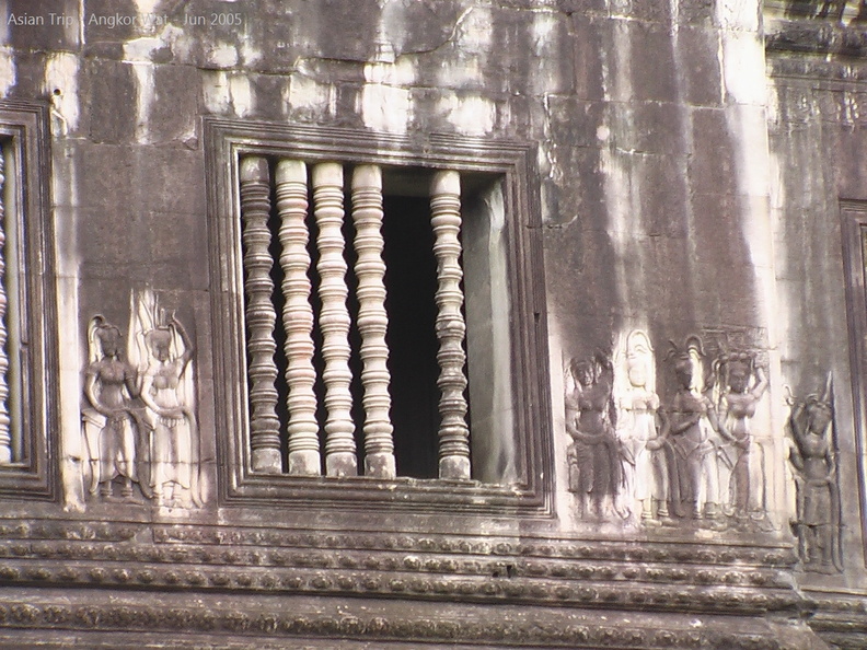 050530_Angkor_Wat_340.jpg