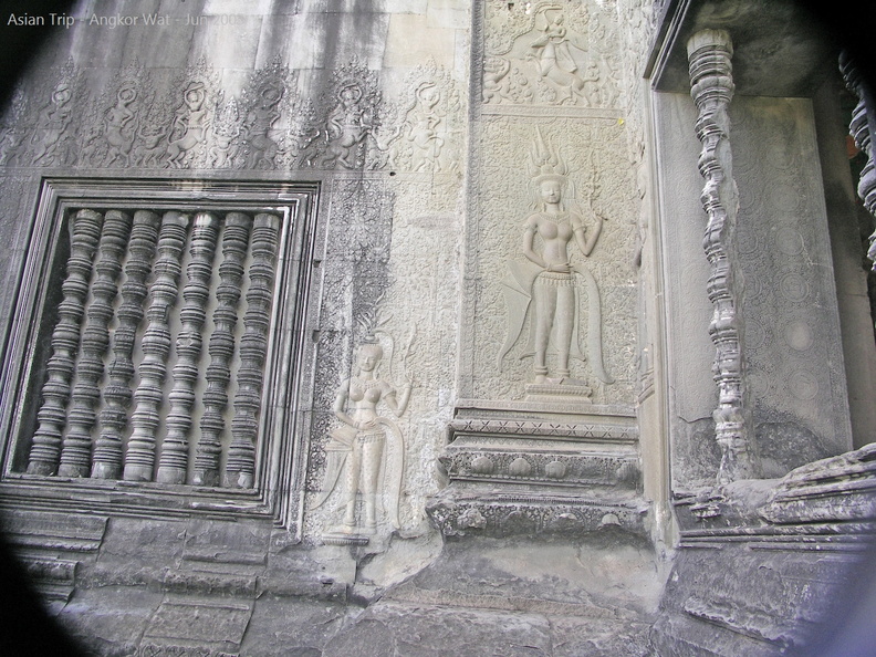 050530_Angkor_Wat_346.jpg