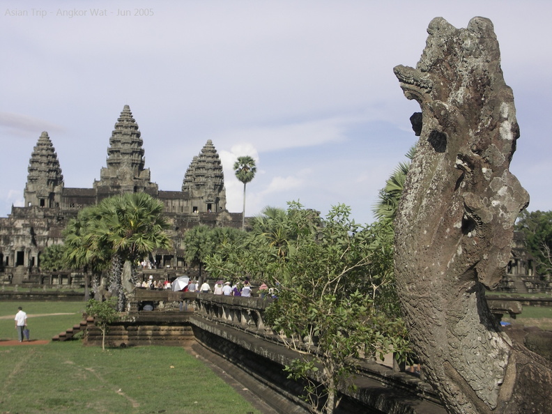 050530_Angkor_Wat_351.jpg