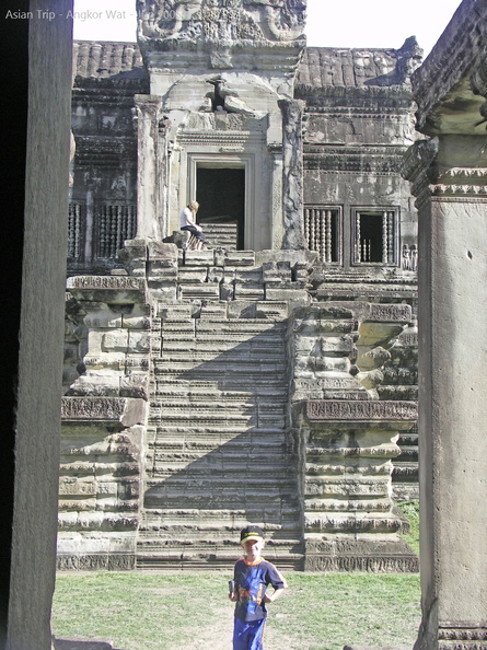 050530_Angkor_Wat_374.jpg