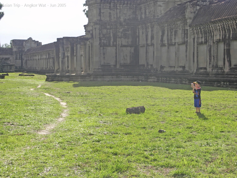 050530_Angkor_Wat_380.jpg