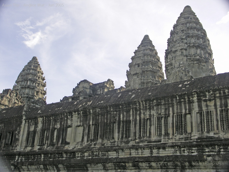 050530_Angkor_Wat_382.jpg