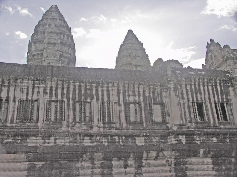 050530_Angkor_Wat_384.jpg