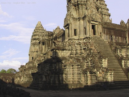 050530 Angkor Wat 390