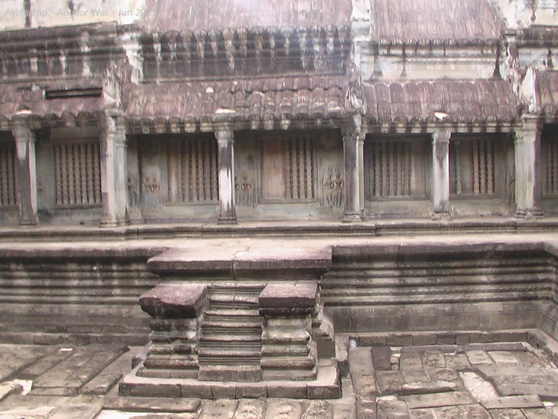 050530_Angkor_Wat_394.jpg