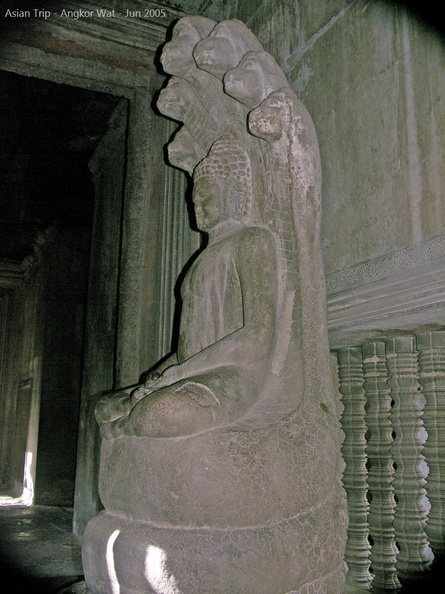 050530_Angkor_Wat_447.jpg