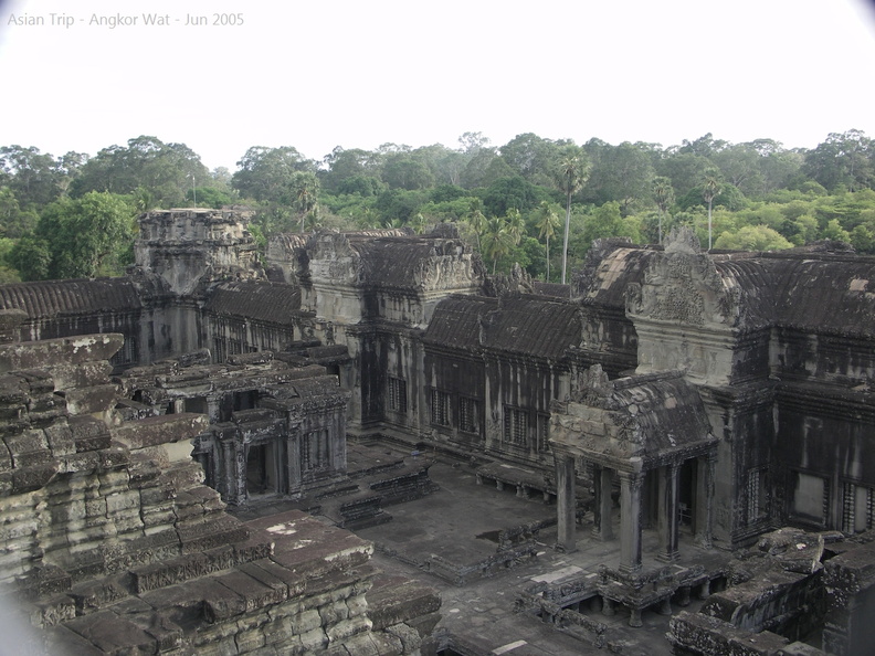 050530_Angkor_Wat_466.jpg
